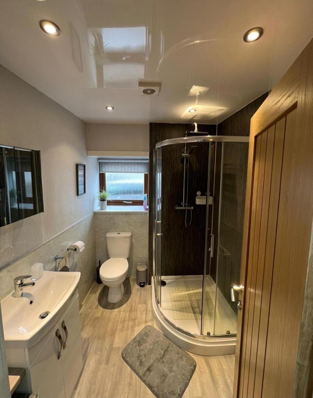 5 Riverside Place Thurso. 2 Bed, 2 Bathrooms. Buitenkant foto
